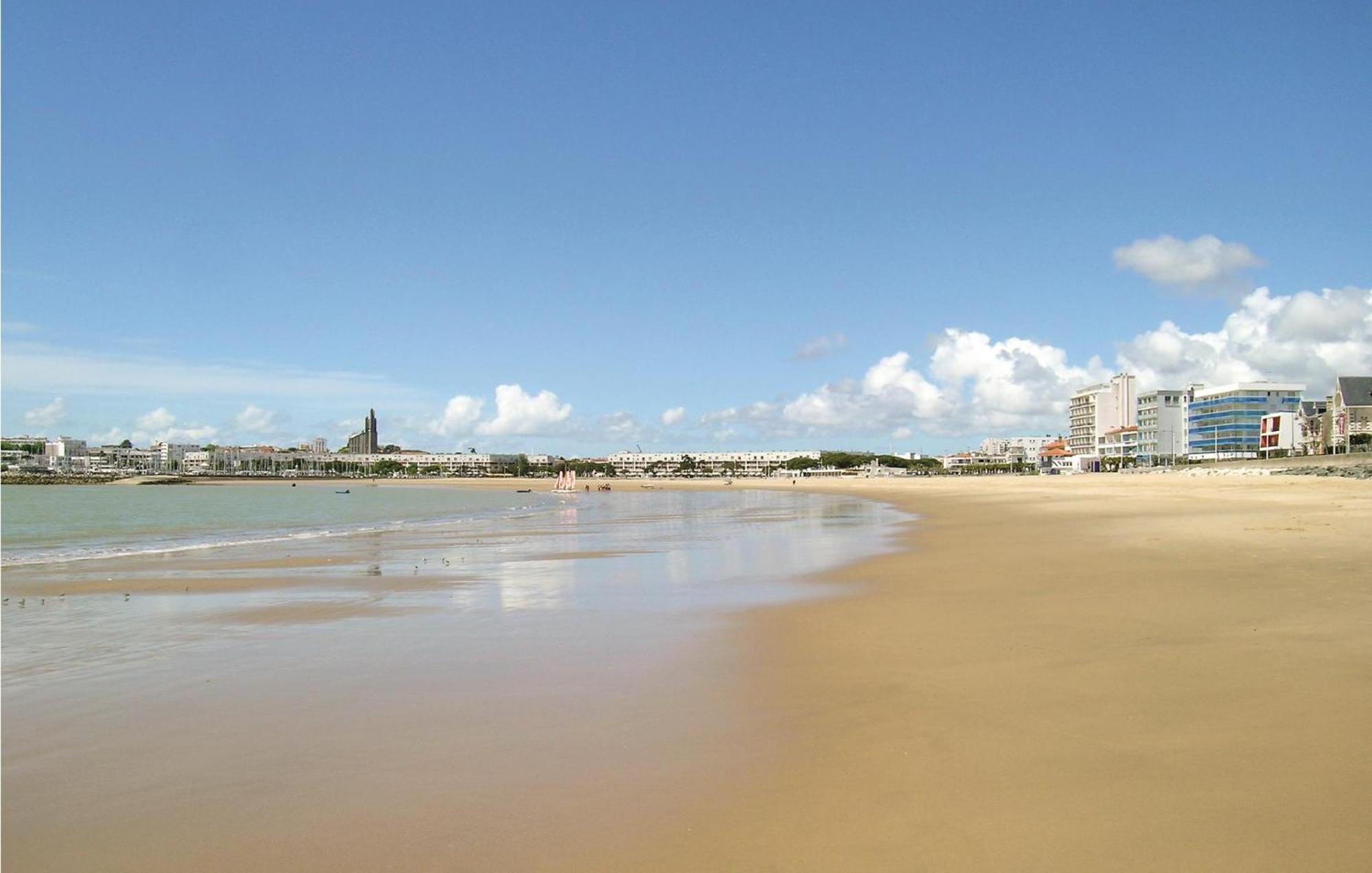 Gorgeous Apartment In Royan With Kitchen Ngoại thất bức ảnh