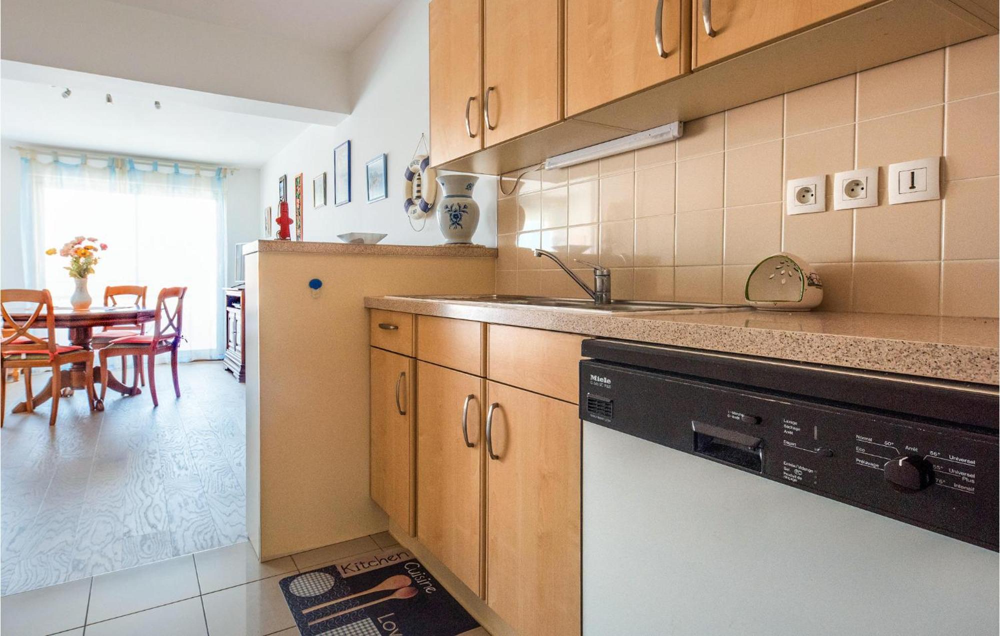 Gorgeous Apartment In Royan With Kitchen Ngoại thất bức ảnh