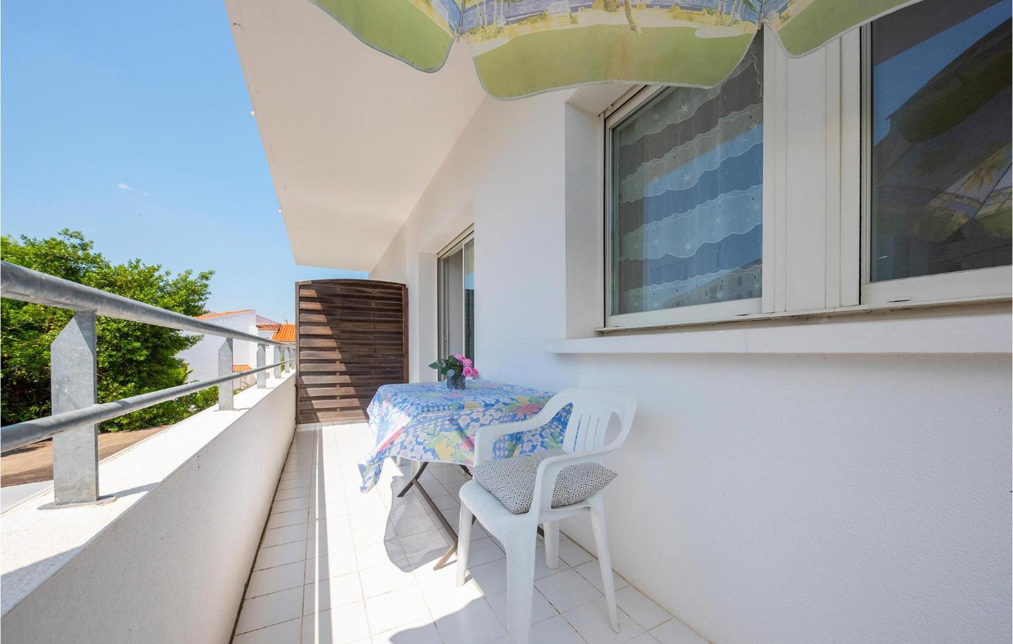 Gorgeous Apartment In Royan With Kitchen Ngoại thất bức ảnh